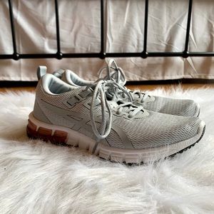 ASICS light gray tennis shoes, LIKE NEW Size 7.5